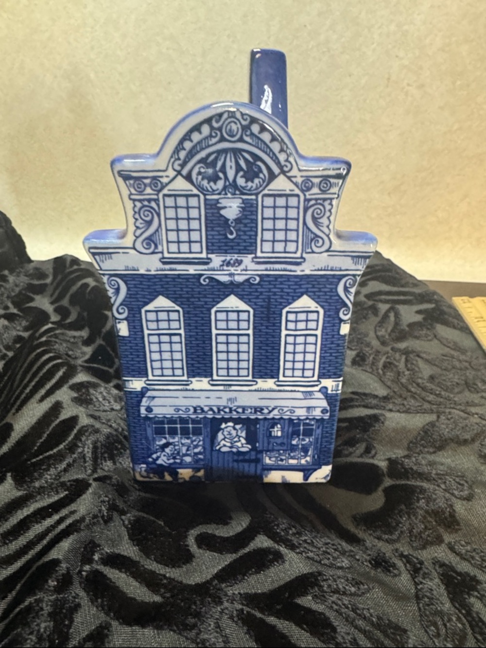 Vintage delft Blue and White Ceramic Cottage Bank